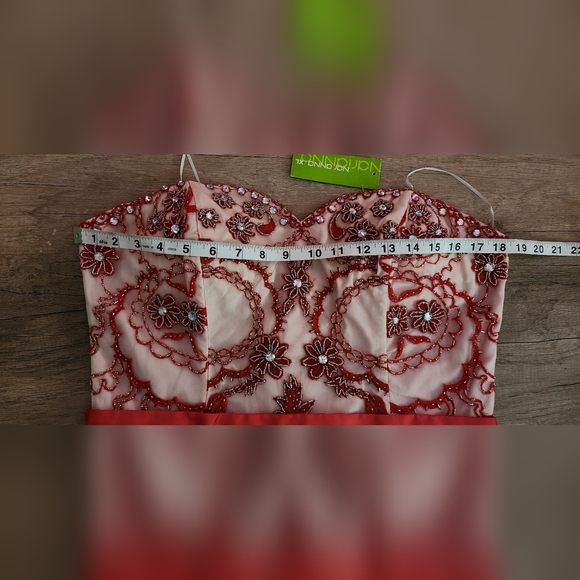 NWT Narianna Prom Illusion Embellished Red Mini Dress‎ Jr XL - Picture 5 of 7